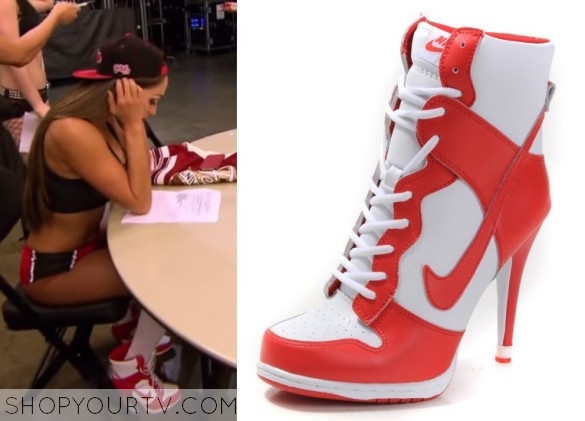 nikki bella shoes