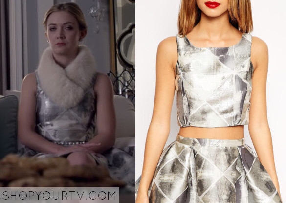 Chanel Oberlin: Pilot.  Scream queens fashion, Queen outfit