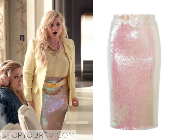 WornOnTV Chanel 5s Im Internet Famous tee and pink polka dot pencil  skirt on Scream Queens  Abigail Breslin  Clothes and Wardrobe from TV