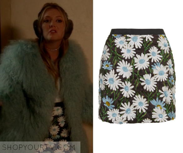 Scream Queens: Season 1 episode 5 Chanel #3's sequin top and skirt