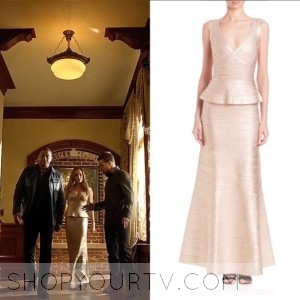 Arrow Fashion, Outfits, Clothing and Wardrobe on The CW's Arrow