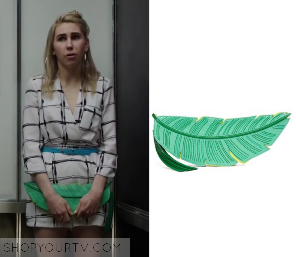 Girls: Season 6 Episode 2 Shoshanna's Leaf Clutch | Fashion, Clothes,  Outfits and Wardrobe on | Shop Your TV
