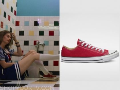 sneakers in stranger things