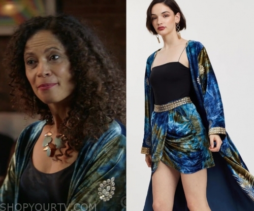 God Friended Me: Season 2 Episode 10 Trish's Embroidered Velvet Jacket ...