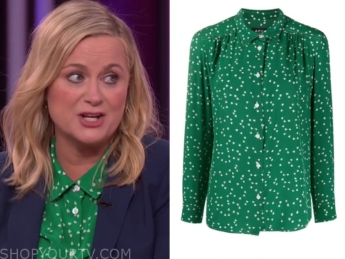 amy poehler, the kelly clarkson show, green heart print top