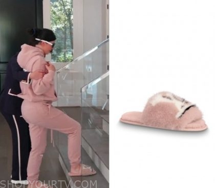 kylie jenner louis vuitton fluffy slippers