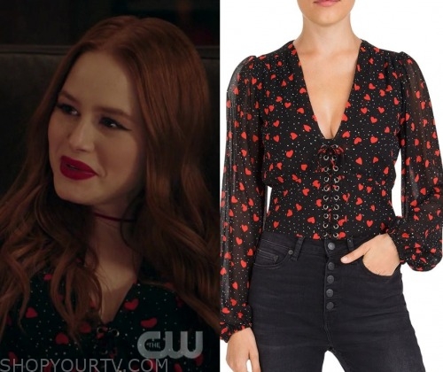 Download Riverdale Fashion Clothes Style And Wardrobe Worn On Tv Shows Shop Your Tv Yellowimages Mockups