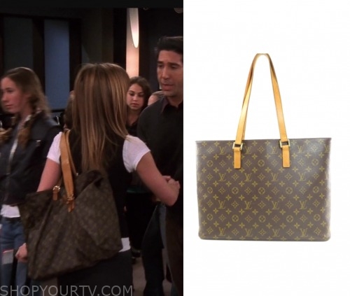 Louis Vuitton Handbag Used By Jennifer Aniston (Rachel Green) In Friends  Season 10 Episode 18 “The Last One Part 2” (2004)