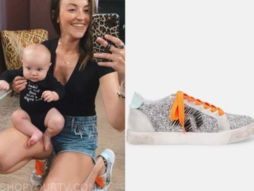 tia booth, silver and orange sneakers, the bachelor