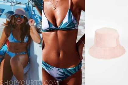 hannah brown, the bachelor, blue and white printed bikini, pink bucket hat