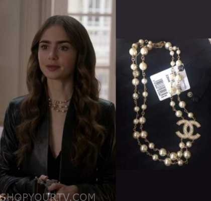 Emily in Paris: Season 1 Episode 6 Emily's Pearl Necklace