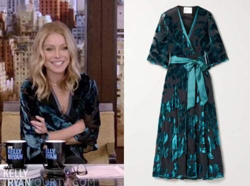 Live with Kelly and Ryan: January 2021 Kelly Ripa's Teal Blue Velvet ...