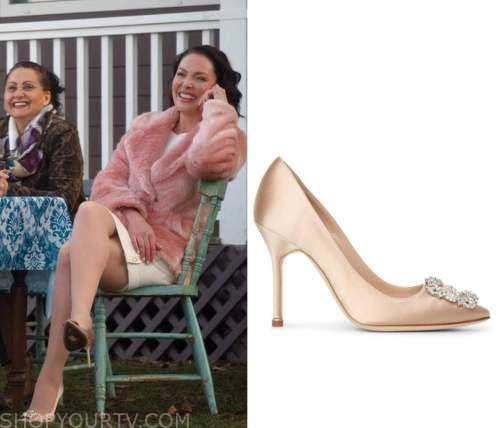 Firefly Lane: Season 1 Episode 6 Tully's Embellished Pumps | Shop Your TV