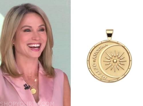 amy robach, gold pendant necklace, good morning america, gma3