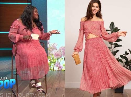 Melissa Chataigne, E! news, daily pop, red pleated dress