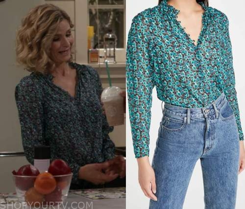 WornOnTV: Jean's bag on Call Your Mother, Kyra Sedgwick