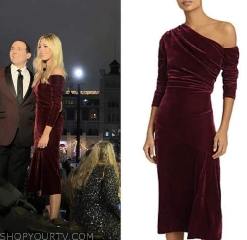 abby hornacek, fox news new year's eve special, burgundy velvet dress