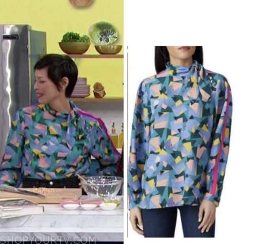 pilar valdes, the good dish, blue geometric tie neck blouse