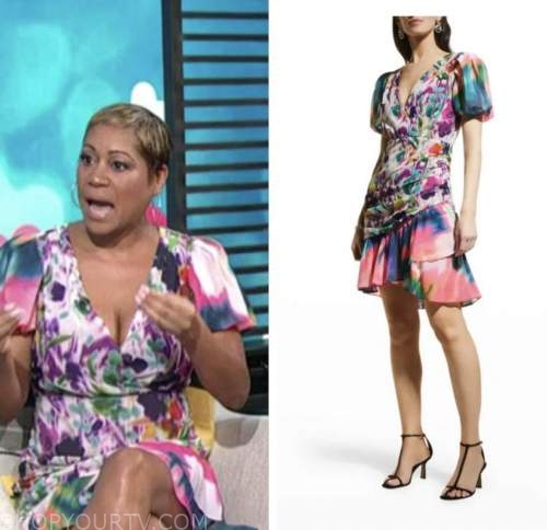 monique kelley, E! news, daily pop, abstract floral wrap dress