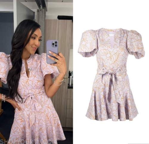 tayshia adams, E! news, daily pop, purple puff sleeve dress