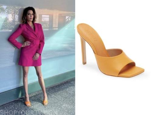 teri hatcher, orange sandals, E! news, daily pop