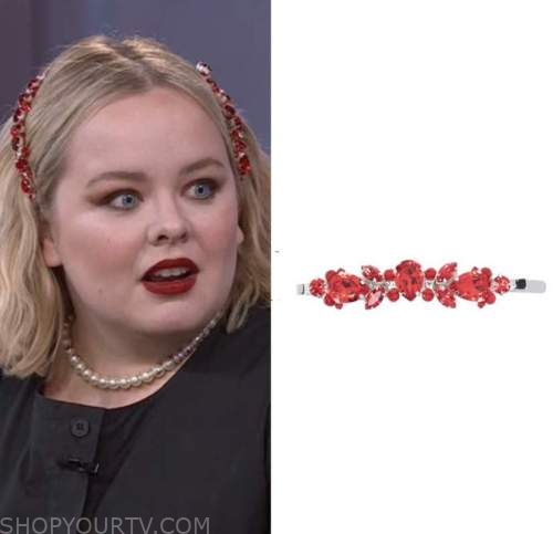nicola coughlan, red hair clips, the kelly clarkson show