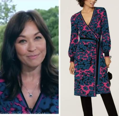 eva pilgrim, good morning america, blue and pink printed wrap dress
