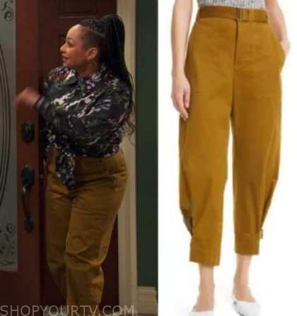 Raven Baxter Fashion, Clothes, Style and Wardrobe worn on TV Shows ...