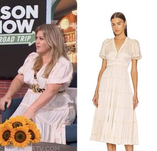 The Kelly Clarkson Show: September 2022 Kelly Clarkson'S Ivory Ruffle ...