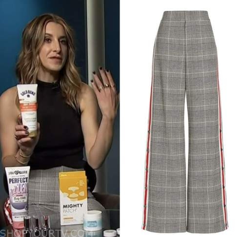access hollywood, andrea lavinthal, plaid pants