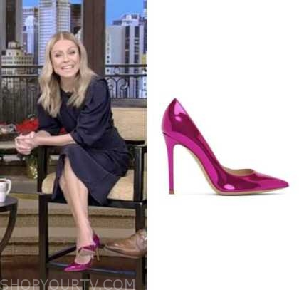 Live with Kelly and Ryan: December 2022 Kelly Ripa's Pink Metallic ...