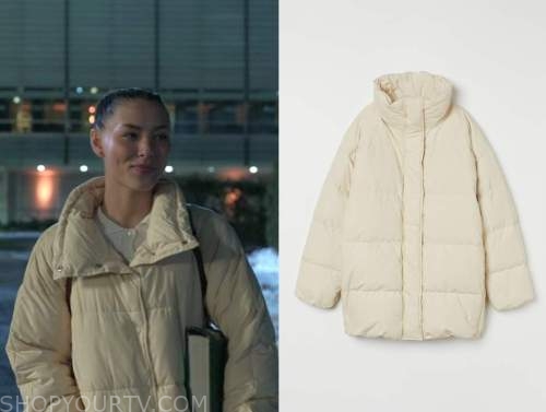 The Recruit: Season 1 Episode 7 Hannah's Puffer jacket | Shop Your TV