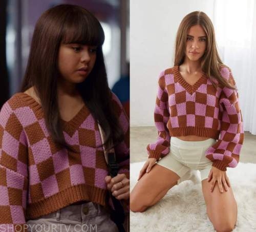 Ginny and Georgia: Season 2 Episode 10 Norah's V-Neck Checkered Sweater ...