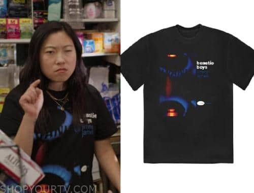 Awkwafina is Nora from Queens: Season 3 Episode 5 Nora's 