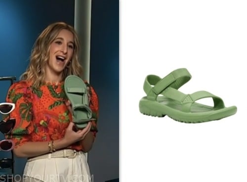 andrea lavinthal, access hollywood, green sandals