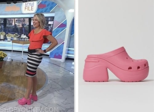 barbie movie hype has me very into pink lately : r/crocs