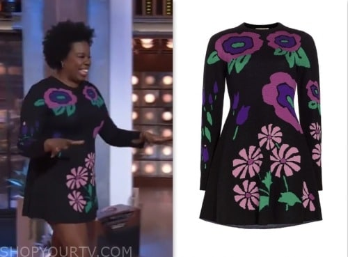leslie jones, the kelly clarkson show, black floral mini sweater dress