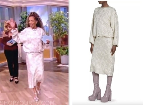 sunny hostin, the view, silver jacquard top and skirt