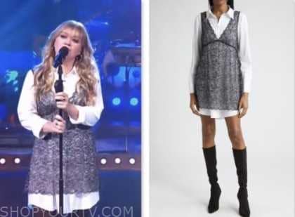 The Kelly Clarkson Show: December 2023 Kelly Clarkson's White Shirt and ...