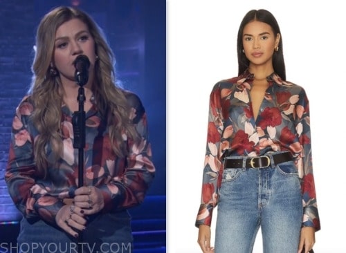 kelly clarkson, the kelly clarkson show, red and blue floral shirt