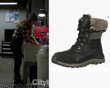 Chicago PD: Season 11 Episode 1 Hailey's Black Sherpa Boots